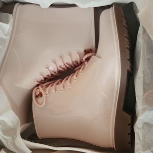 Pink Michael Kors rainboats size 9